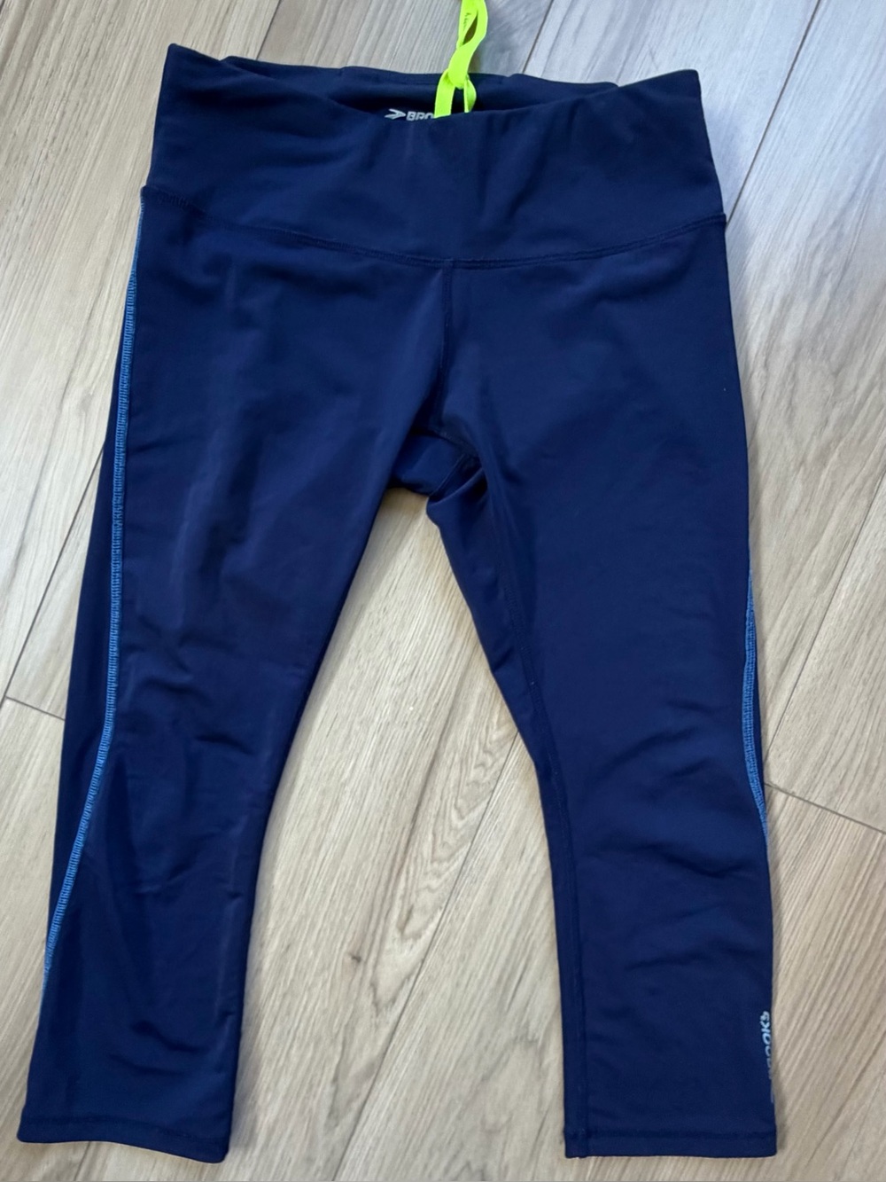 Brooks Run Happy Womans Blue Athletic Crop Leggings - Sz M